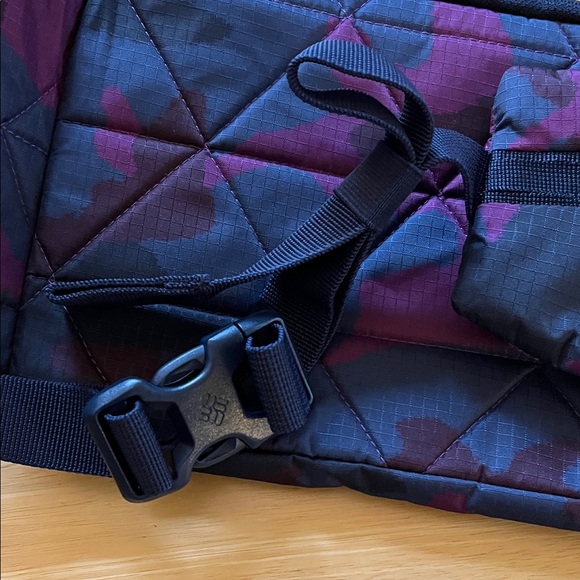 Columbia Tandem Trail waist bag rare Dark Nocturnal/Plum Camo NWT - Picture 5 of 11